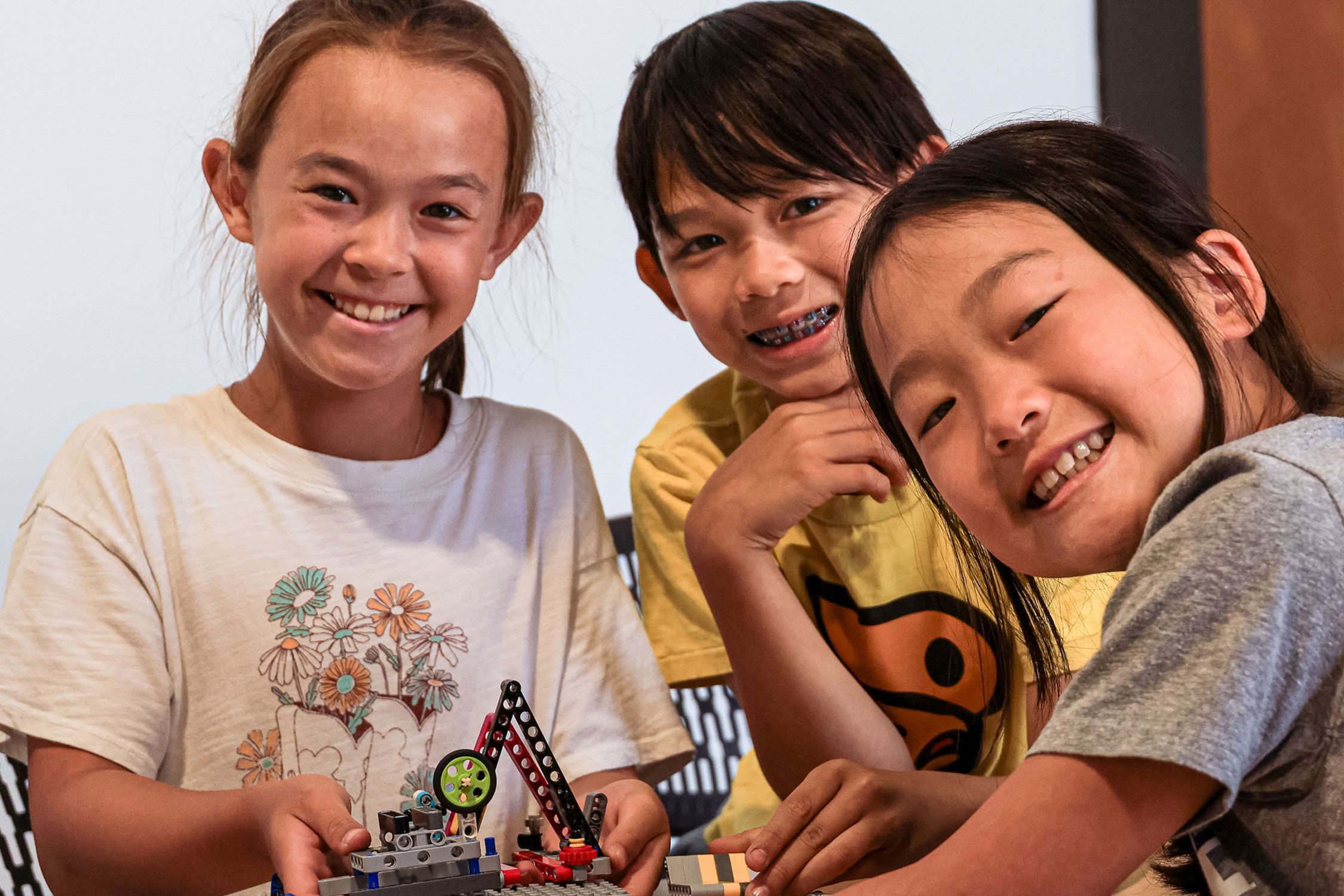 LEGO Lab: Mechanical Marvels
